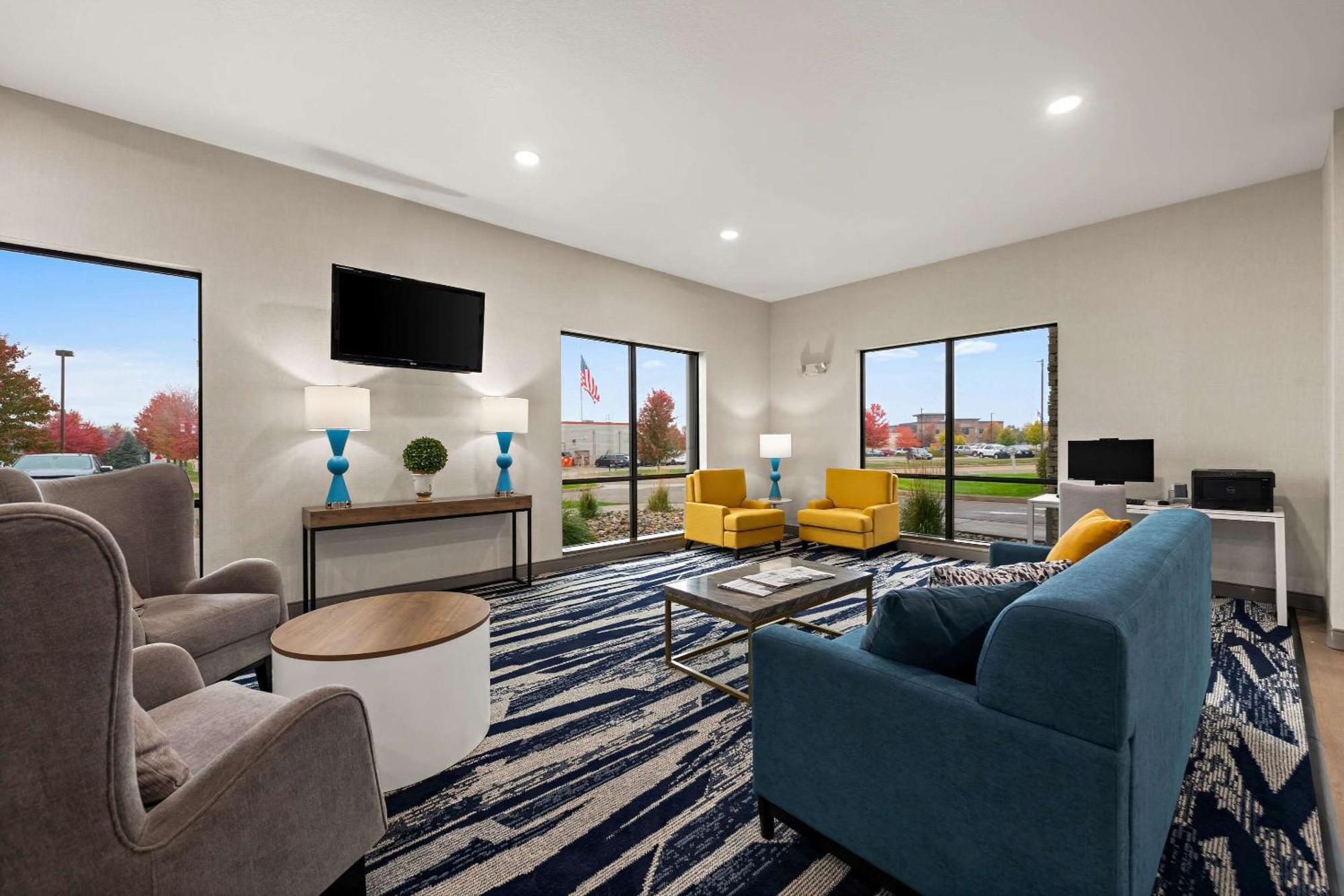 Comfort Suites Hudson I-94 Buitenkant foto