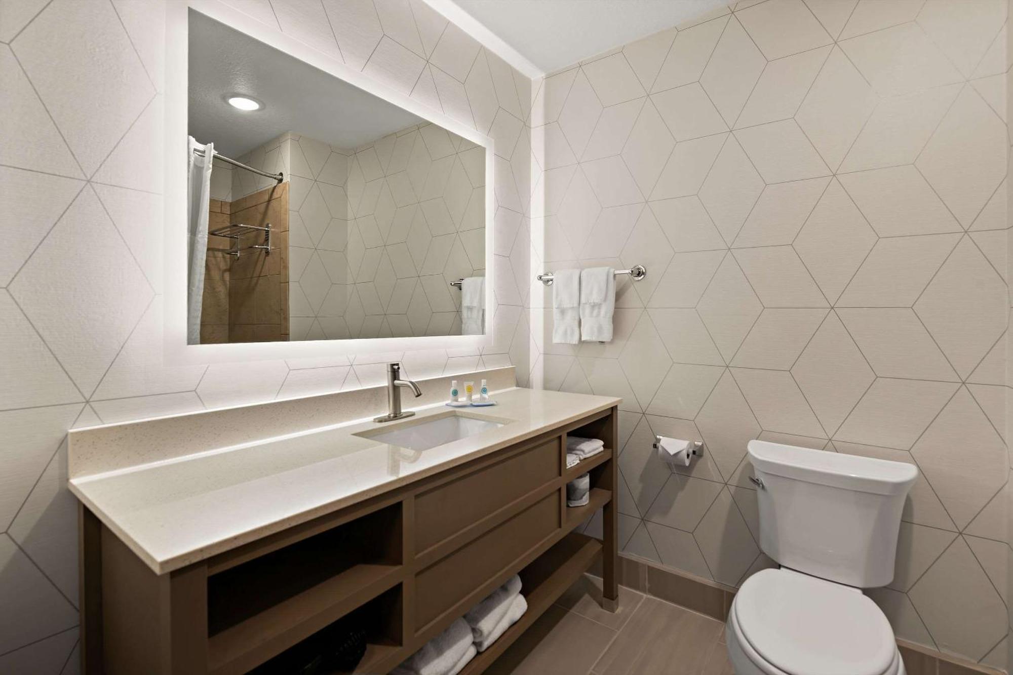 Comfort Suites Hudson I-94 Buitenkant foto