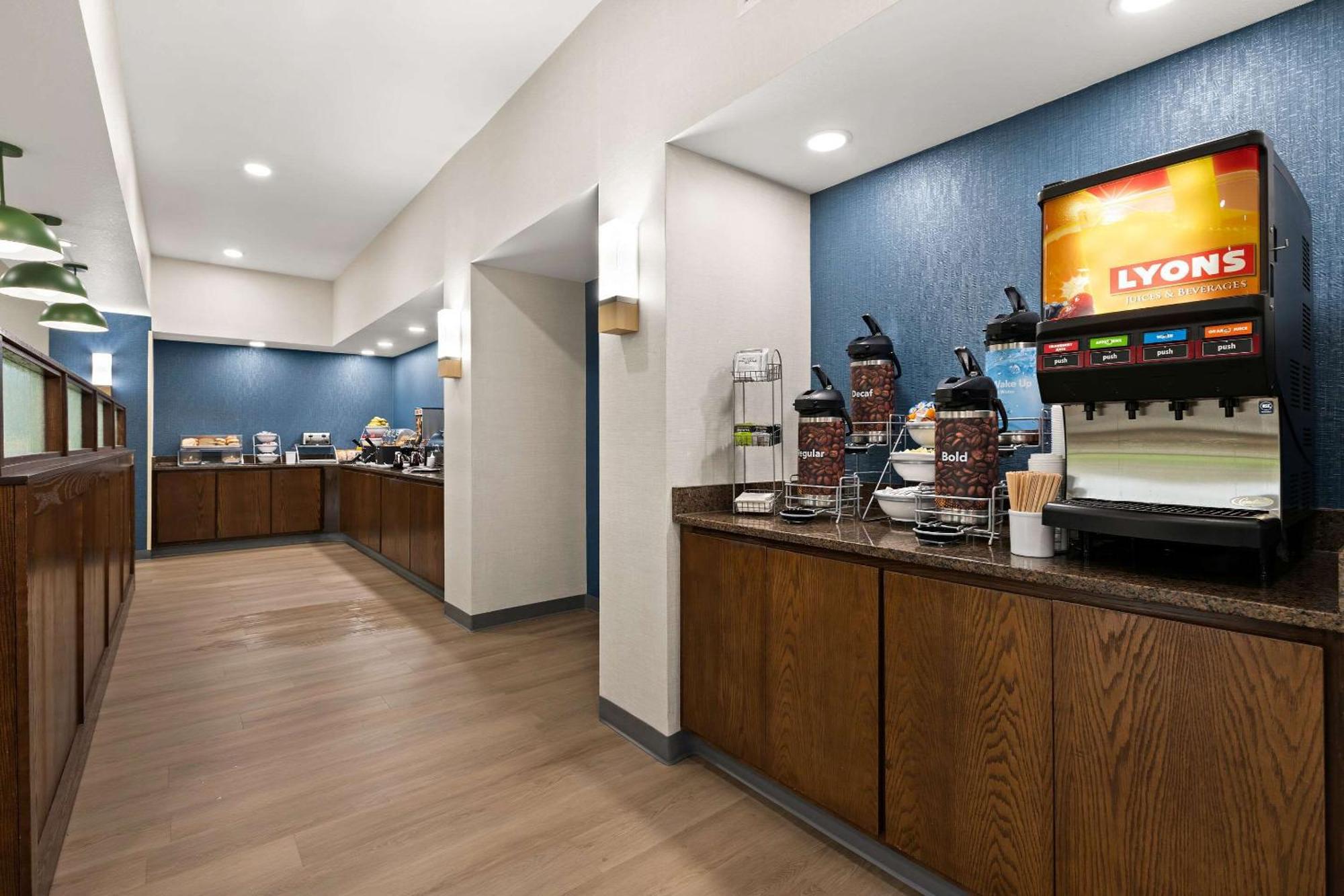Comfort Suites Hudson I-94 Buitenkant foto