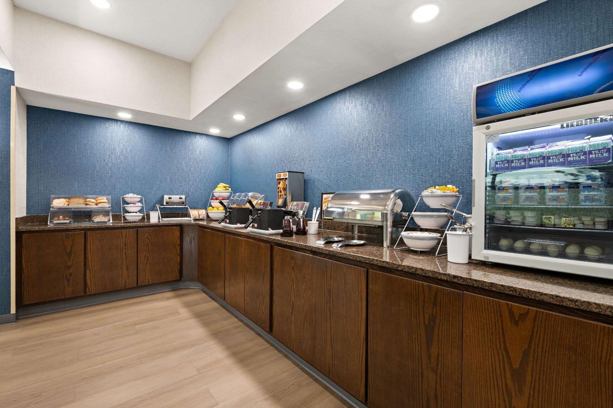Comfort Suites Hudson I-94 Buitenkant foto